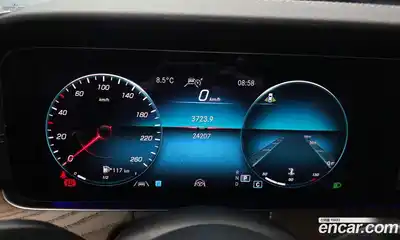Mercedes-Benz E-Class 2021 2.0 гидро, миниатюра 8