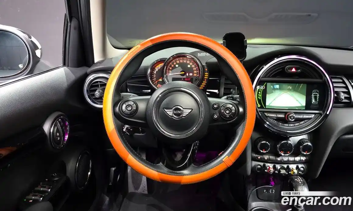 Mini Cooper 2016 1.5 гидро в Москве № 211215, фото 13