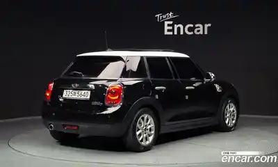 Mini Cooper 2016 1.5 гидро в Москве № 211215, миниатюра 2