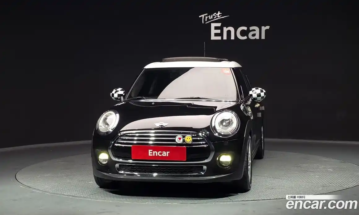 Mini Cooper 2016 1.5 гидро в Москве № 211215, фото 3