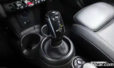 Mini Cooper 2019 1.5 гидро в Москве № 214320, миниатюра 9