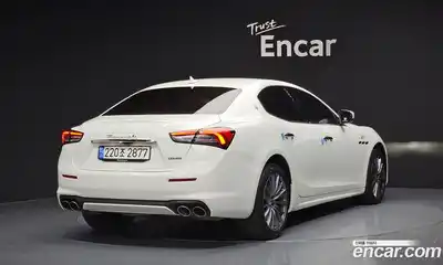 Maserati Ghibli 2022 2.0 гидро в Москве № 282837, миниатюра 2