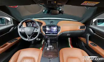 Maserati Ghibli 2022 2.0 гидро в Москве № 282837, миниатюра 7