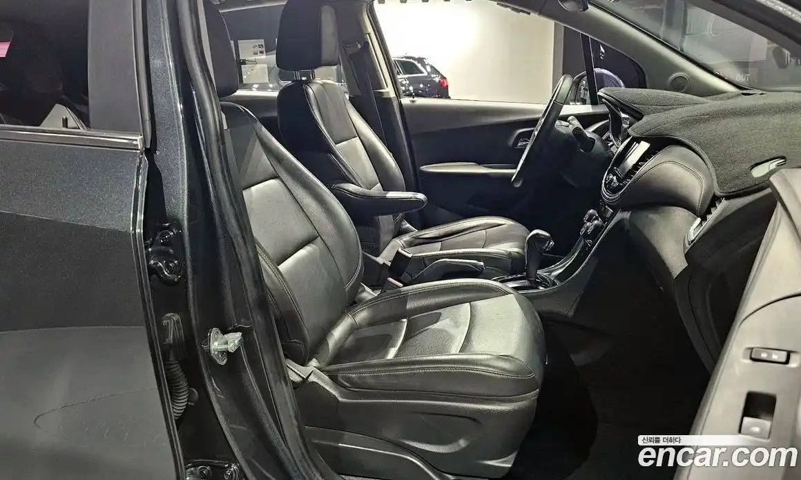 Chevrolet Trax 2017 1.6 гидро в Москве № 39597, фото 10