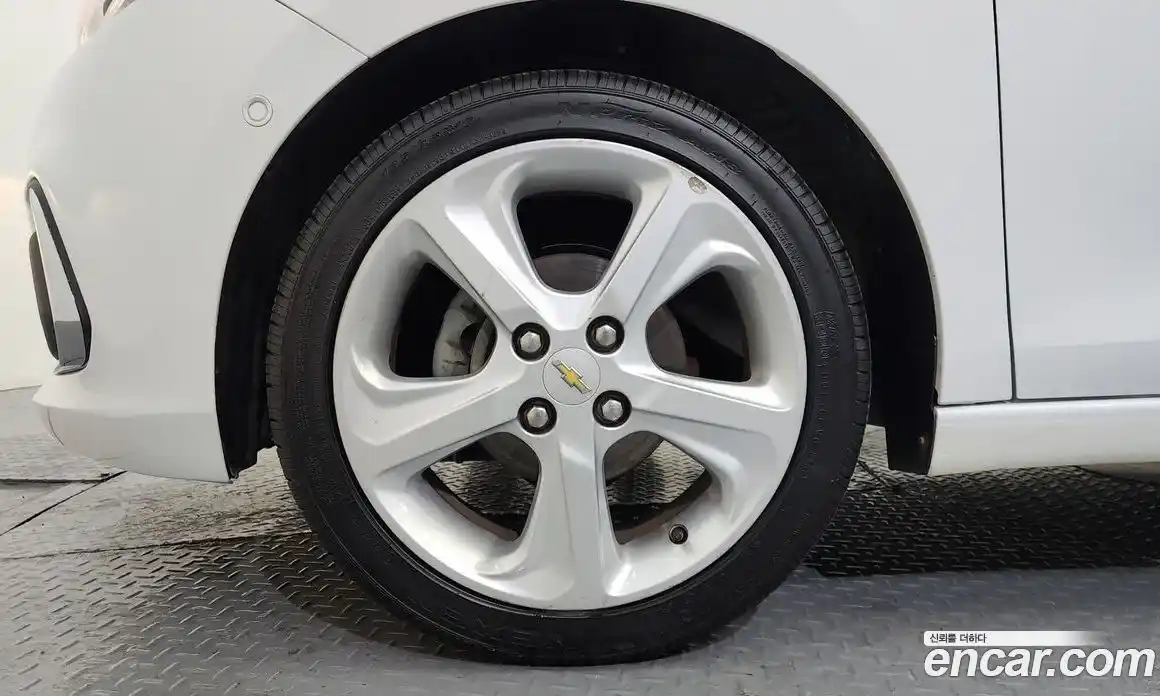Chevrolet Spark 2015 1.0 гидро в Москве, фото 5