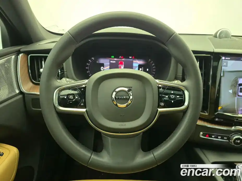 Volvo XC60 2023 2.0 гидро в Москве № 1003111, фото 12