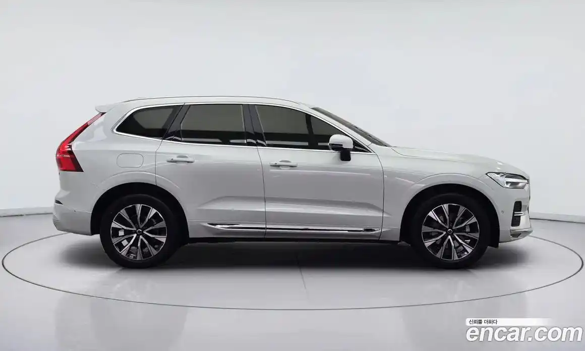 Volvo XC60 2023 2.0 гидро в Москве № 1003111, фото 4
