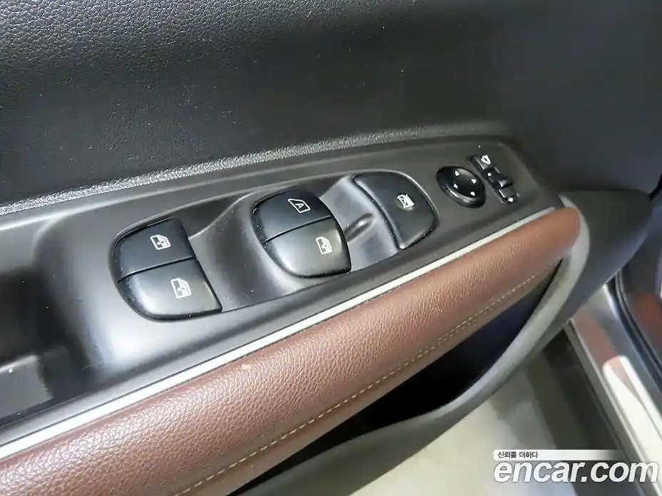 Renault QM6 2017 2.0 гидро в Москве № 1191786, фото 13