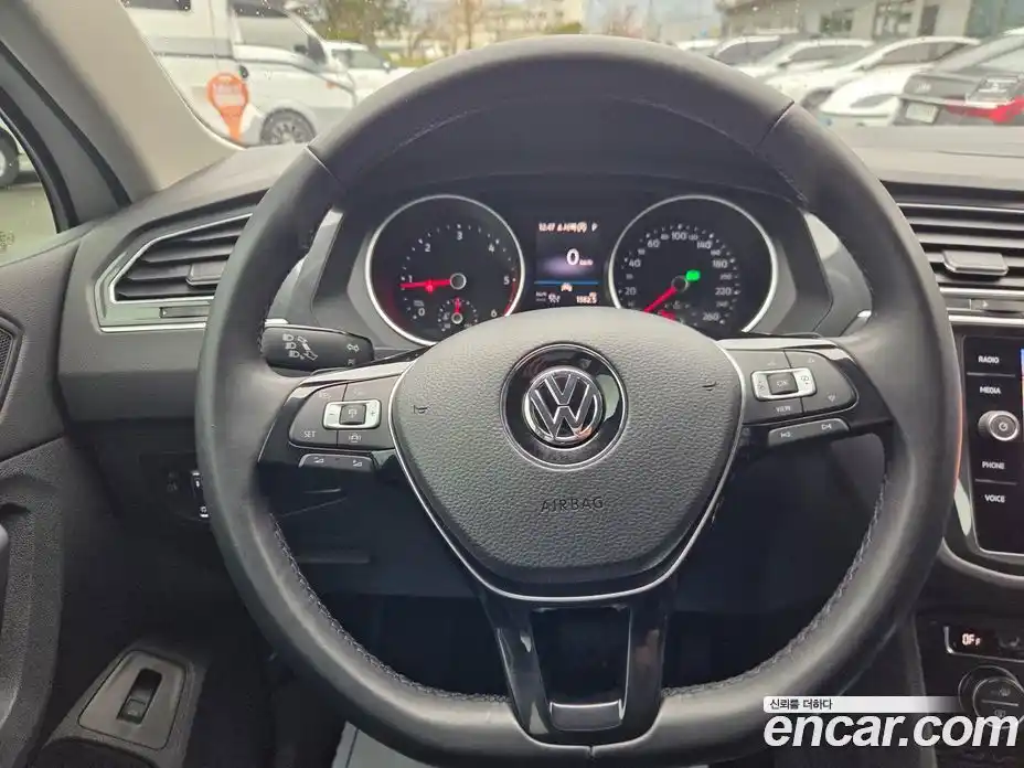 Volkswagen Tiguan 2020 2.0 гидро в Москве № 1405635, фото 13