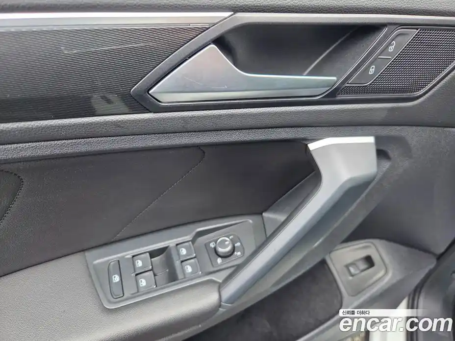 Volkswagen Tiguan 2020 2.0 гидро в Москве № 1405635, фото 17