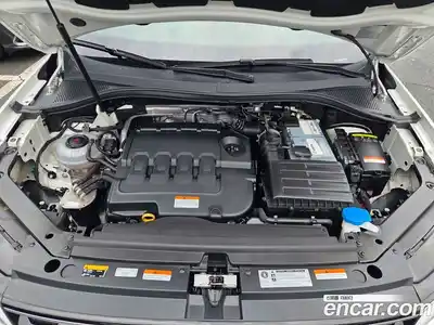 Volkswagen Tiguan 2020 2.0 гидро в Москве № 1405635, миниатюра 6