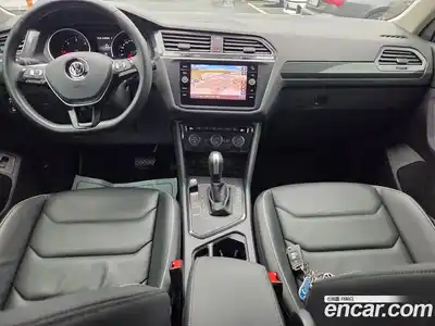 Volkswagen Tiguan 2020 2.0 гидро в Москве № 1405635, миниатюра 7