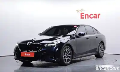 BMW 5-Series, 2025