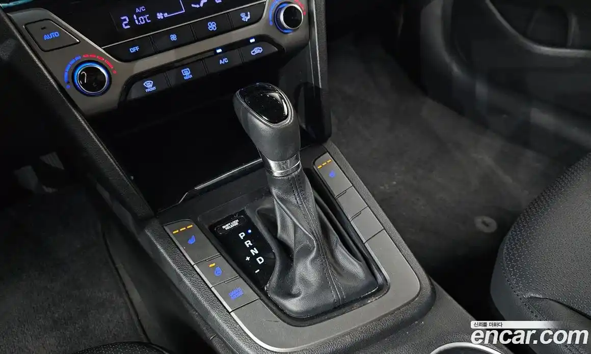 Hyundai Avante 2016 1.6 гидро в Москве № 1537516, фото 9