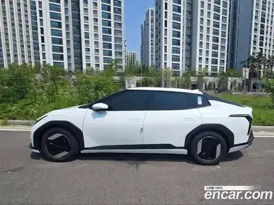 Kia EV4 2025 гидро в Москве № 1537950, миниатюра 7