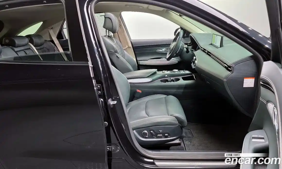 Genesis GV70 2022 0.1 гидро в Москве № 1539177, фото 12