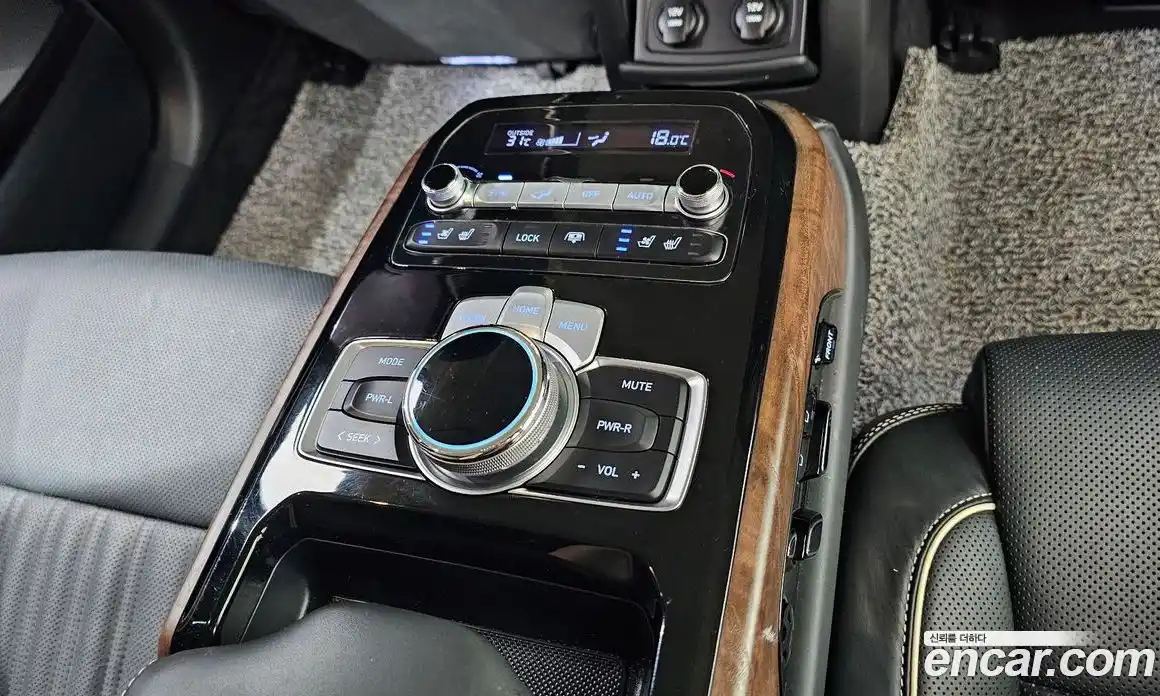 Genesis G90 2020 3.8 гидро в Москве № 1539249, фото 18