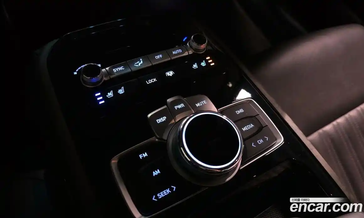 Genesis G90 2019 3.8 гидро в Москве № 1539258, фото 17