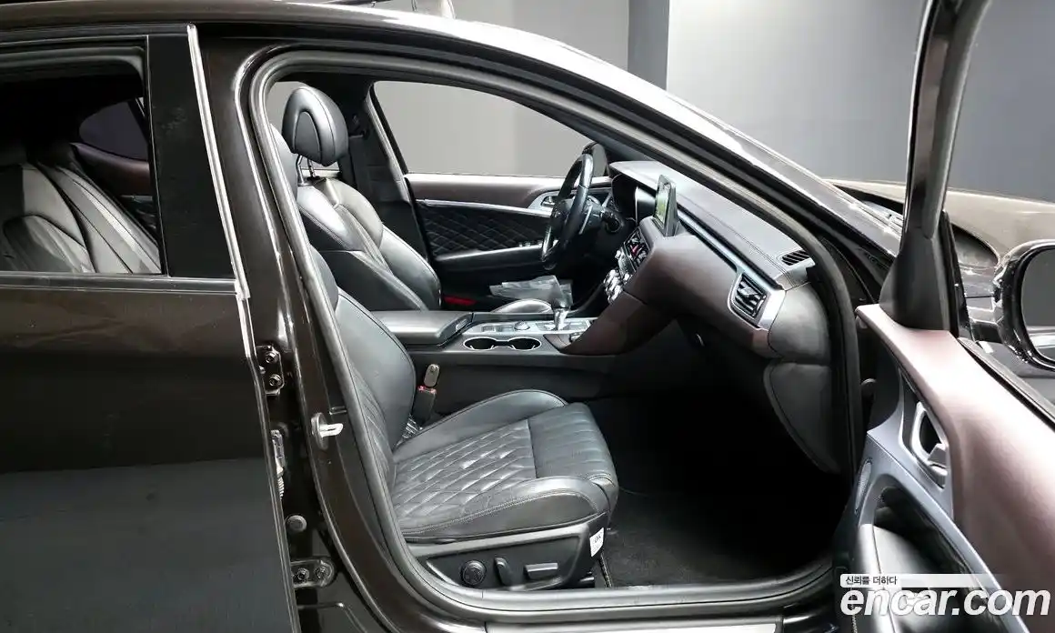 Genesis G70 2018 2.0 гидро в Москве № 1539268, фото 12