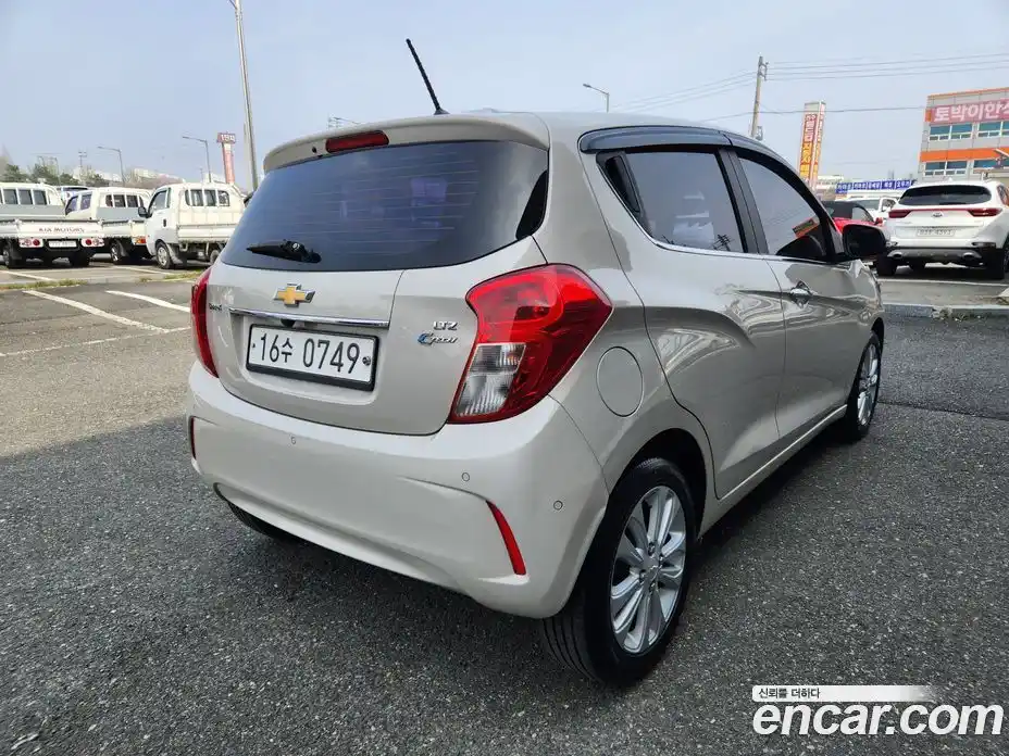 Chevrolet Spark 2015 1.0 гидро в Москве № 1542557, фото 5