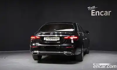 Mercedes-Benz E-Class 2023 2.0 гидро в Москве № 1545128, миниатюра 4