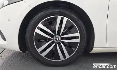 Mercedes-Benz A-Class 2021 2.0 гидро в Москве № 1545215, миниатюра 5