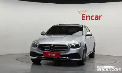 Mercedes-Benz E-Class 2022 2.0 гидро в Москве № 1545511, миниатюра 3