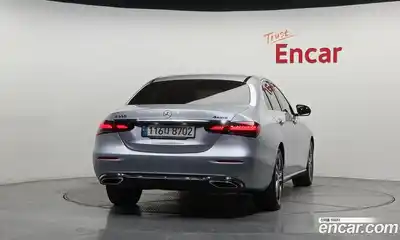 Mercedes-Benz E-Class 2022 2.0 гидро в Москве № 1545511, миниатюра 4