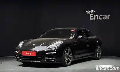 Porsche Panamera, 2015