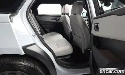 Land Rover Range-Rover Velar 2024 2.0 гидро в Москве № 1547460, миниатюра 12