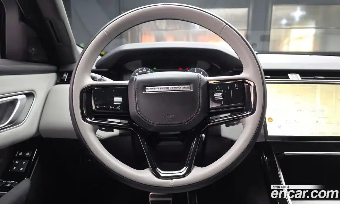 Land Rover Range-Rover Velar 2024 2.0 гидро в Москве № 1547460, фото 13