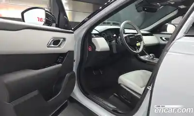 Land Rover Range-Rover Velar 2024 2.0 гидро в Москве № 1547460, миниатюра 10