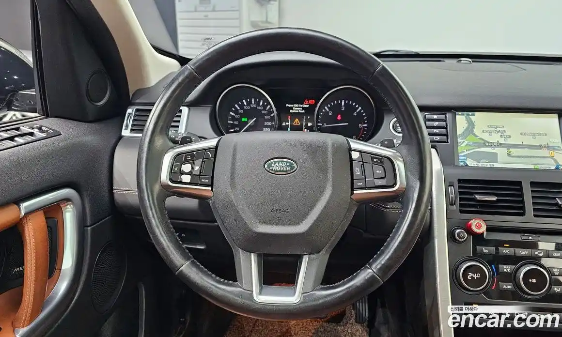 Land Rover Discovery Sport 2016 2.0 гидро в Москве № 1547629, фото 13