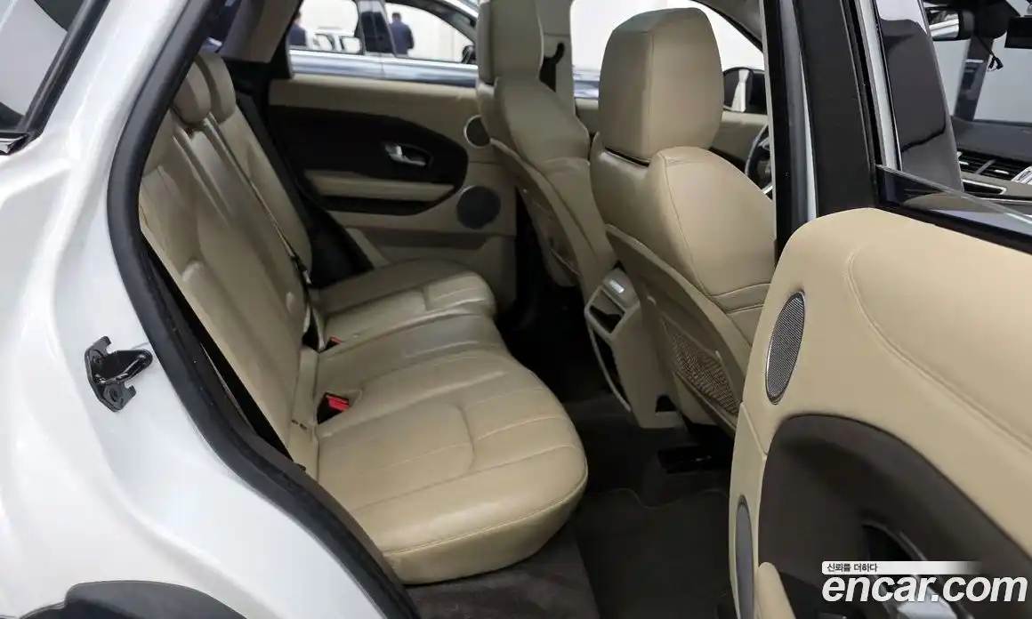 Land Rover Range-Rover Evoque 2017 2.0 гидро в Москве № 1547694, фото 11