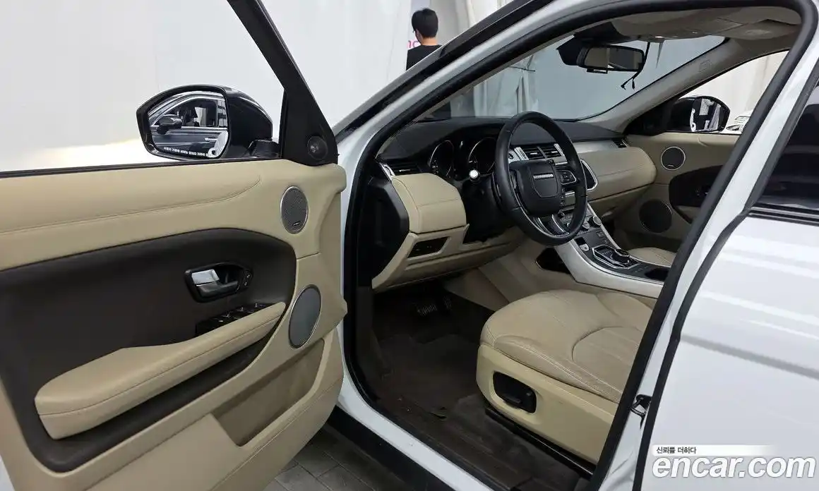 Land Rover Range-Rover Evoque 2017 2.0 гидро в Москве № 1547694, фото 10