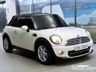 Mini Cooper Convertible, 2011