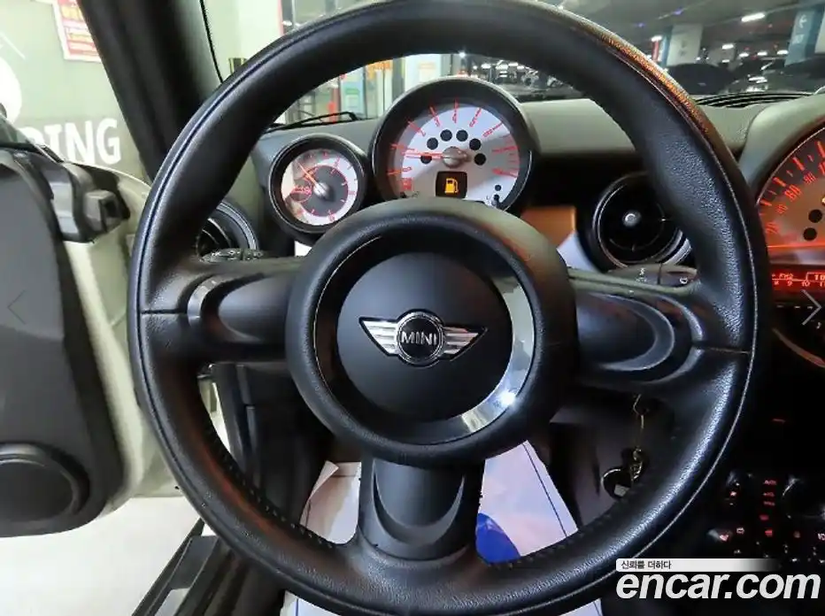 Mini Cooper Convertible 2011 1.6 гидро в Москве № 1548523, фото 12