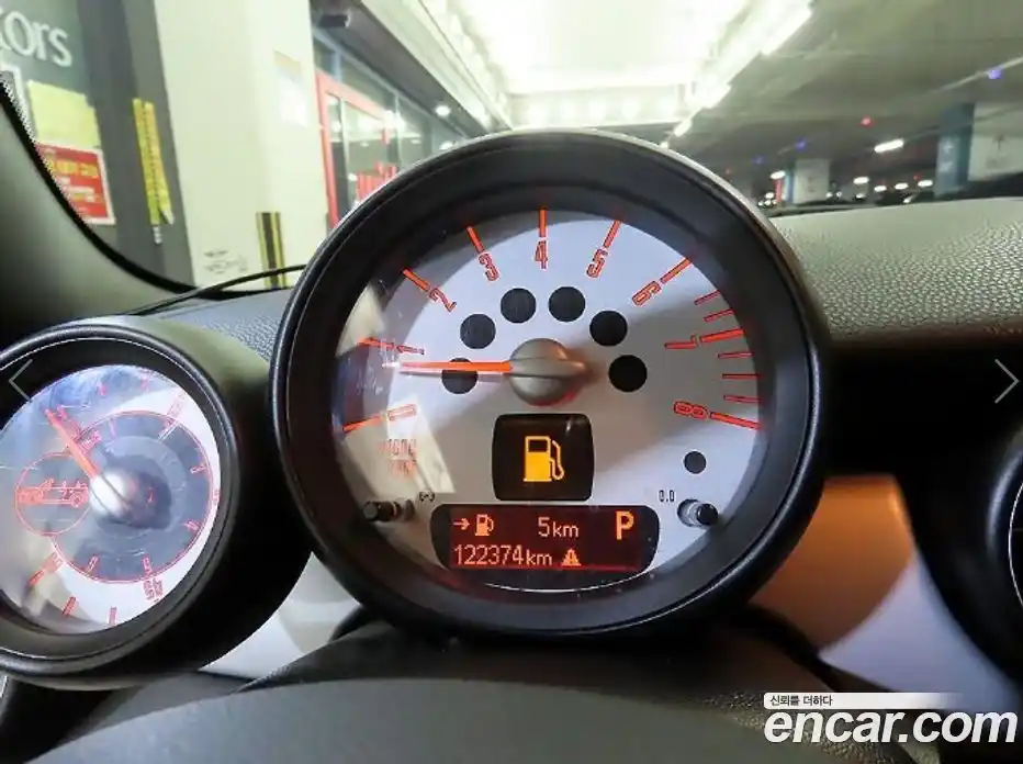Mini Cooper Convertible 2011 1.6 гидро в Москве № 1548523, фото 13