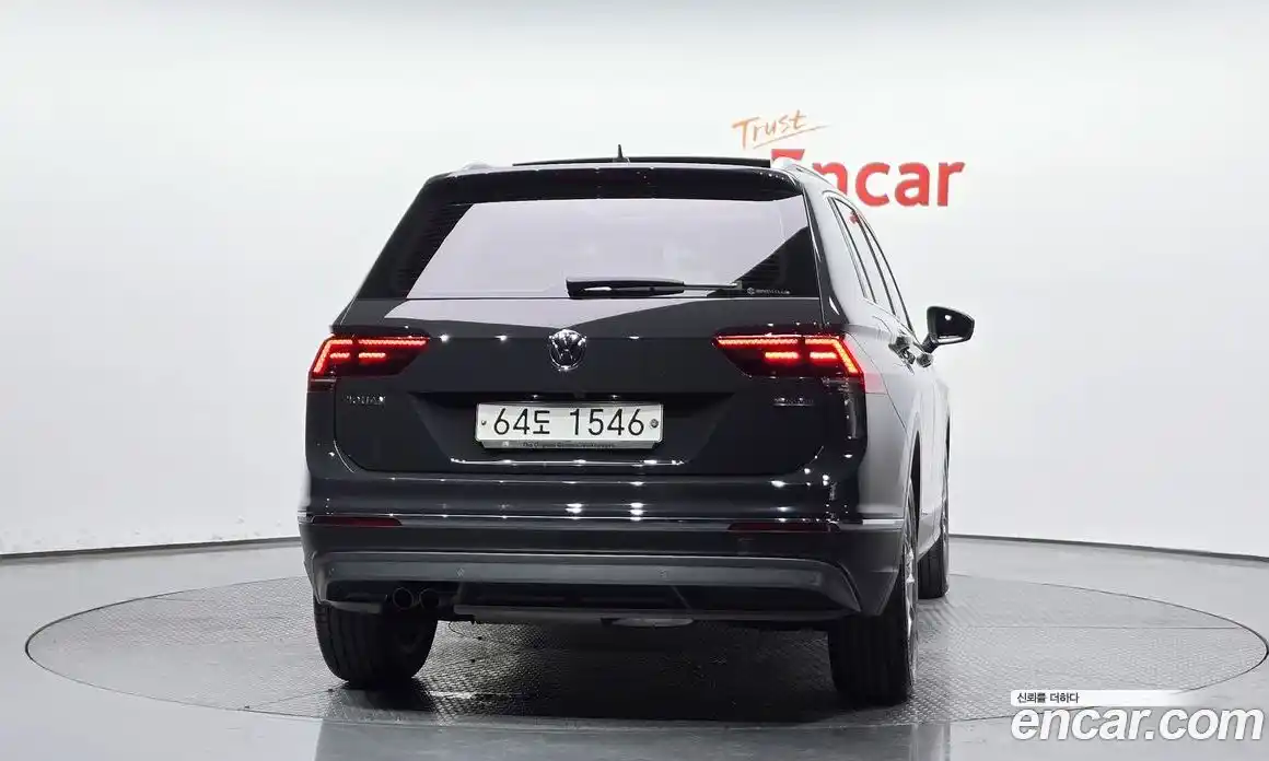 Volkswagen Tiguan 2018 2.0 гидро в Москве № 1549176, фото 4