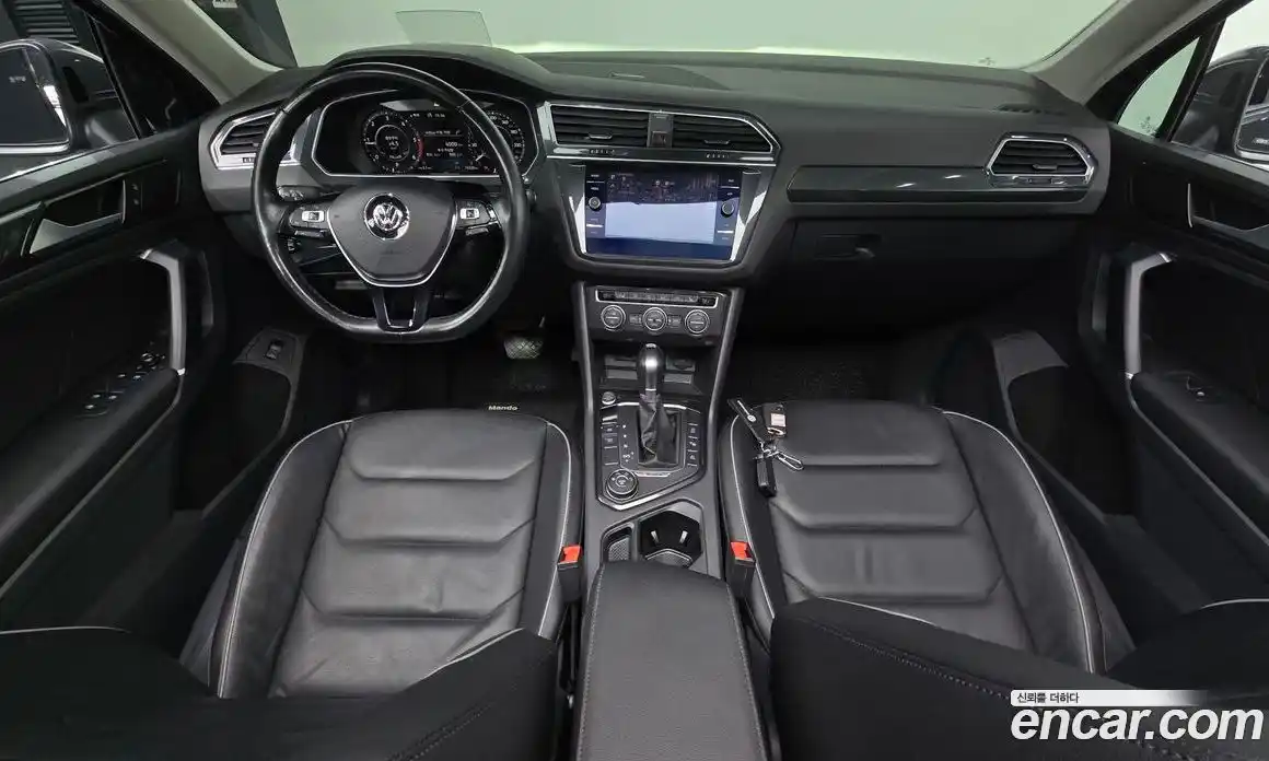 Volkswagen Tiguan 2018 2.0 гидро в Москве № 1549176, фото 7