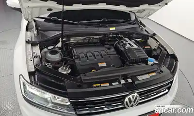 Volkswagen Tiguan 2020 2.0 гидро в Москве № 1549186, миниатюра 6