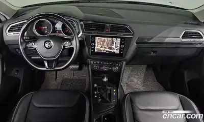 Volkswagen Tiguan 2020 2.0 гидро в Москве № 1549186, миниатюра 7