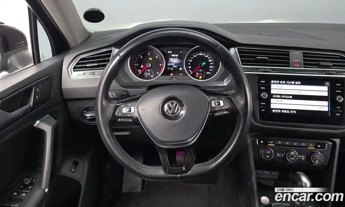 Volkswagen Tiguan 2018 2.0 гидро в Москве № 1549404, фото 13
