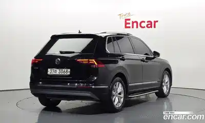Volkswagen Tiguan 2018 2.0 гидро в Москве № 1549404, миниатюра 2