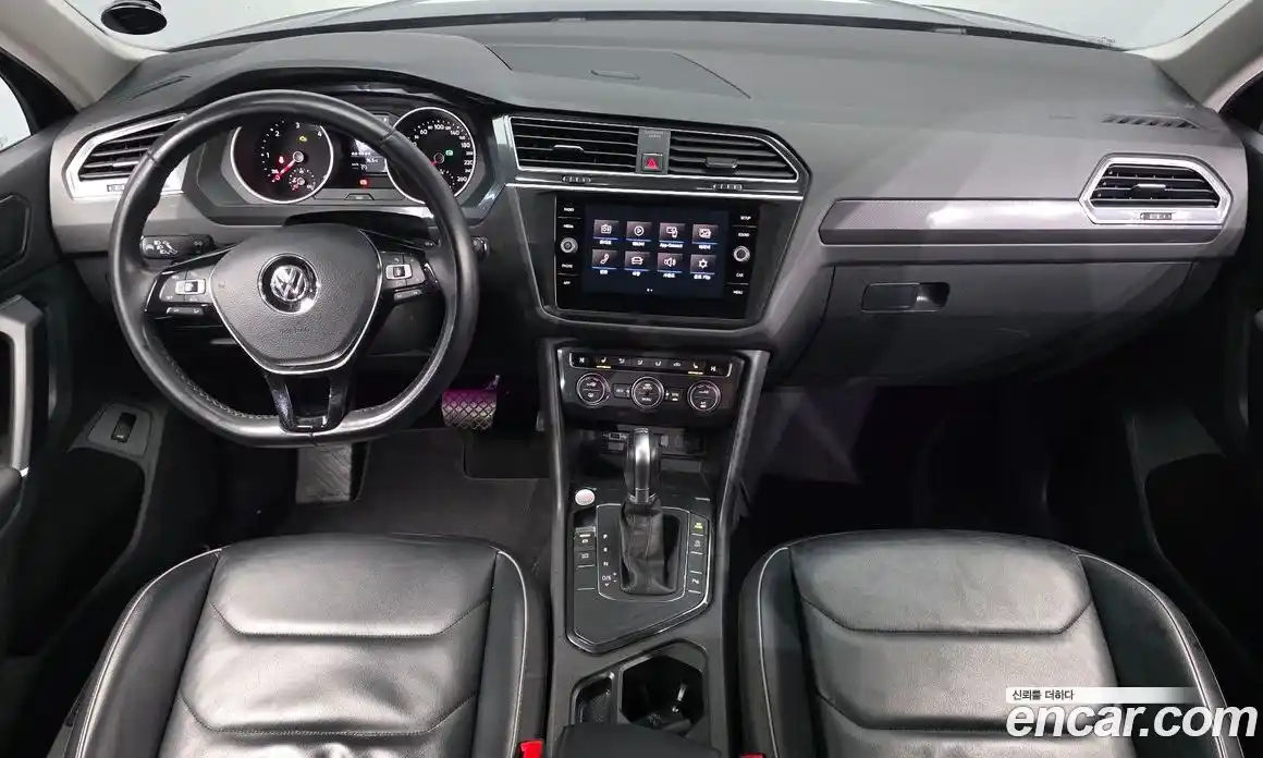 Volkswagen Tiguan 2018 2.0 гидро в Москве № 1549404, фото 7