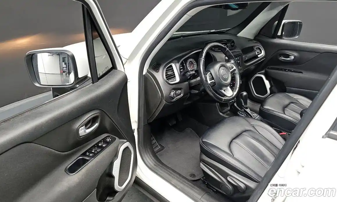 Jeep Renegade 2020 2.4 гидро в Москве № 1549831, фото 12