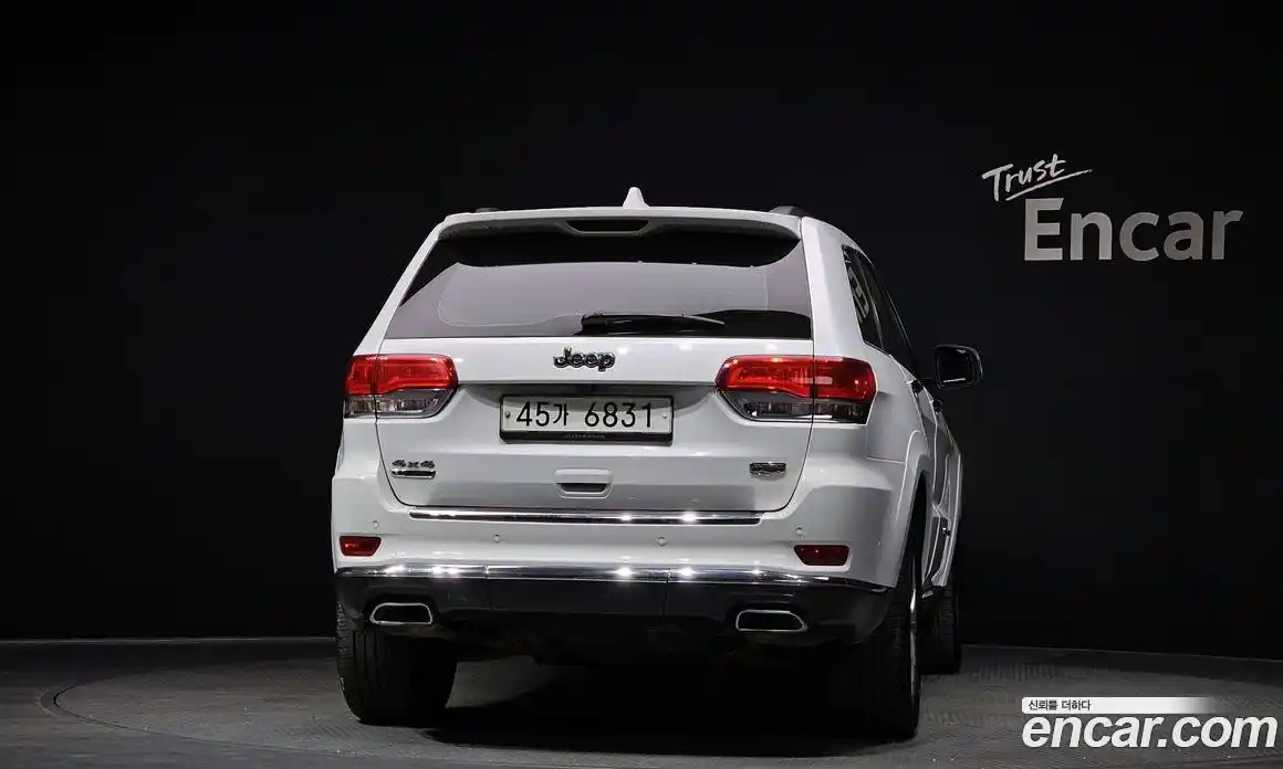 Jeep Cherokee 2017 3.0 гидро в Москве № 1549945, фото 4