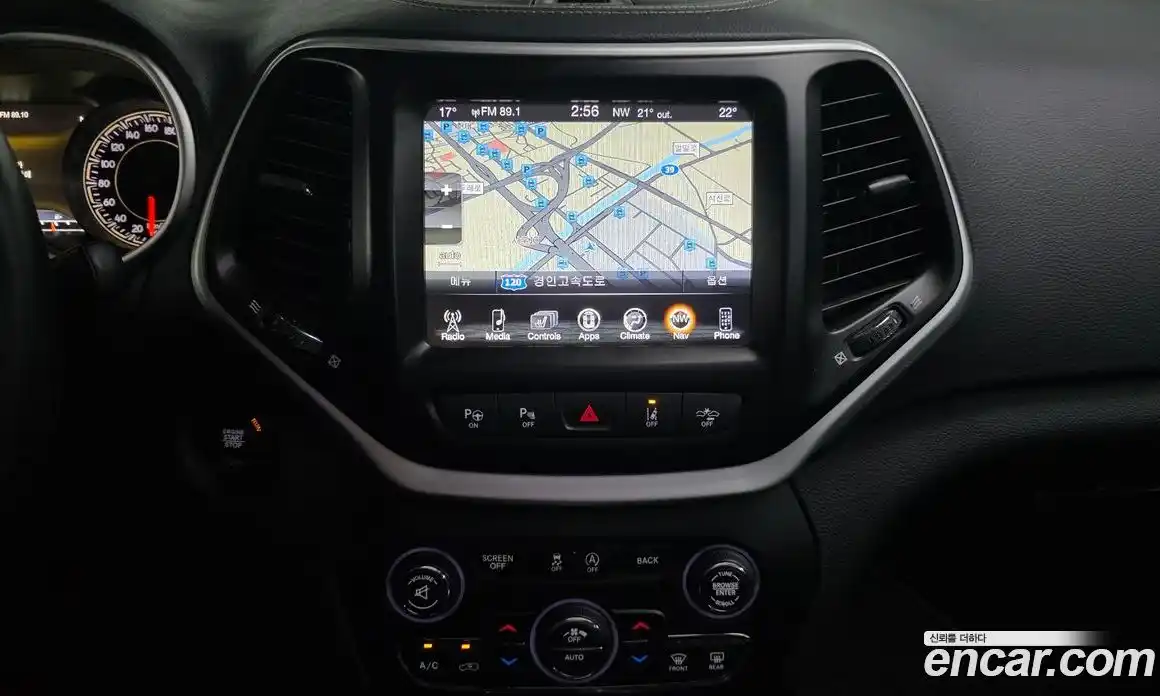 Jeep Cherokee 2017 2.2 гидро в Москве № 1549946, фото 14