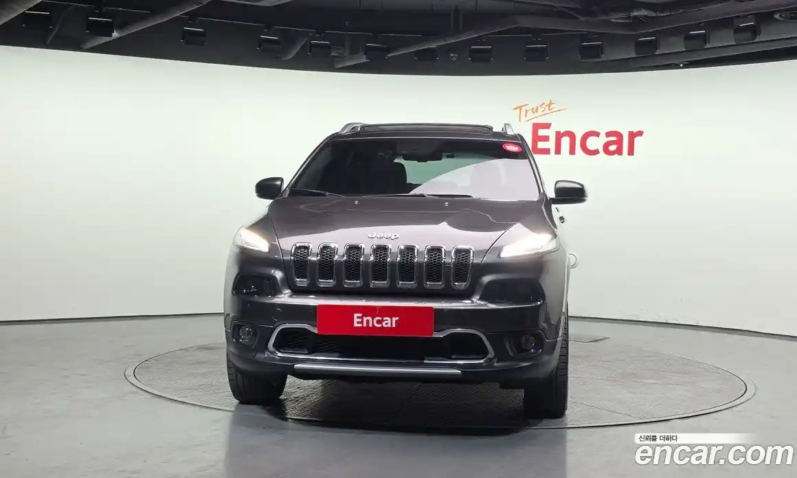Jeep Cherokee 2017 2.2 гидро в Москве № 1549946, фото 3