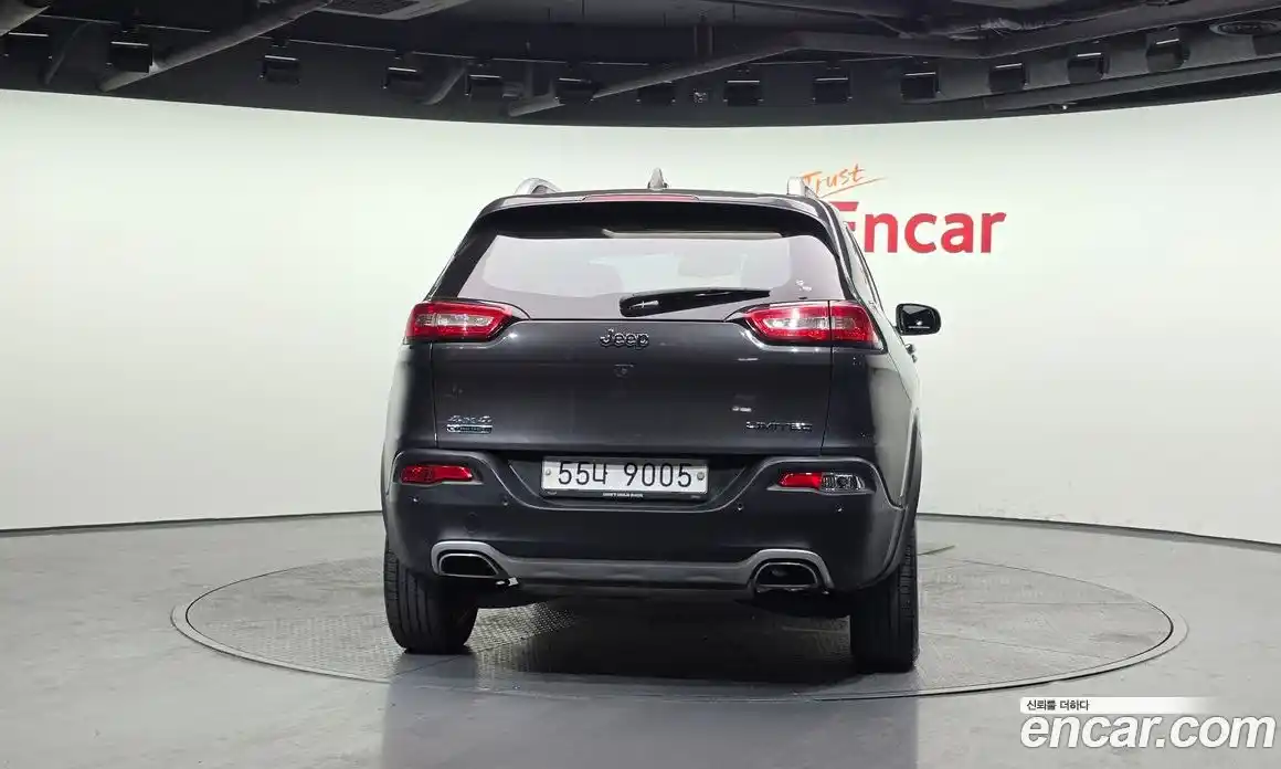 Jeep Cherokee 2017 2.2 гидро в Москве № 1549946, фото 4
